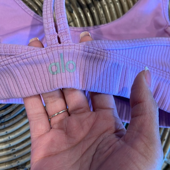 ALO ribbed workout gear! Pants are S and sports bra is XS - Picture 3 of 3